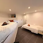 Riverfront House With Private Deck & Nature Views Treixedo