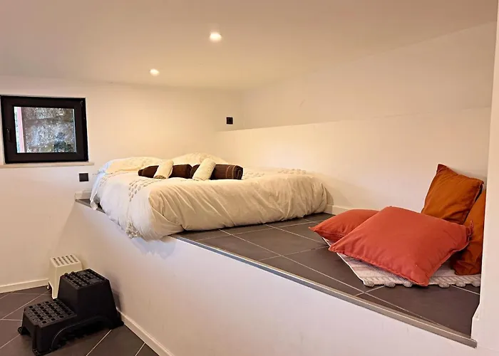 Holiday home Riverfront House With Private Deck & Nature Views